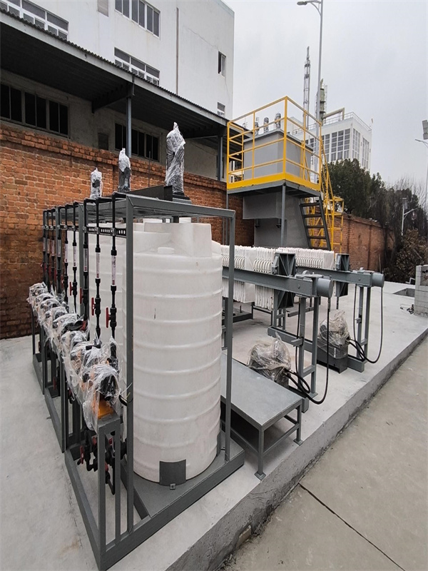 1711259671208192.jpg 03.jpg